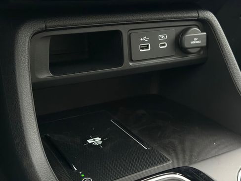 New 2025 Honda Pilot Touring image 32