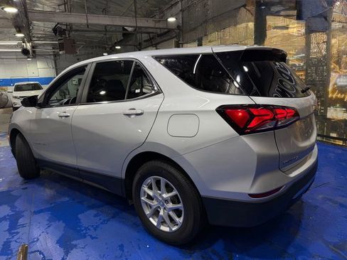 Used 2022 Chevrolet Equinox LT FWD image 3