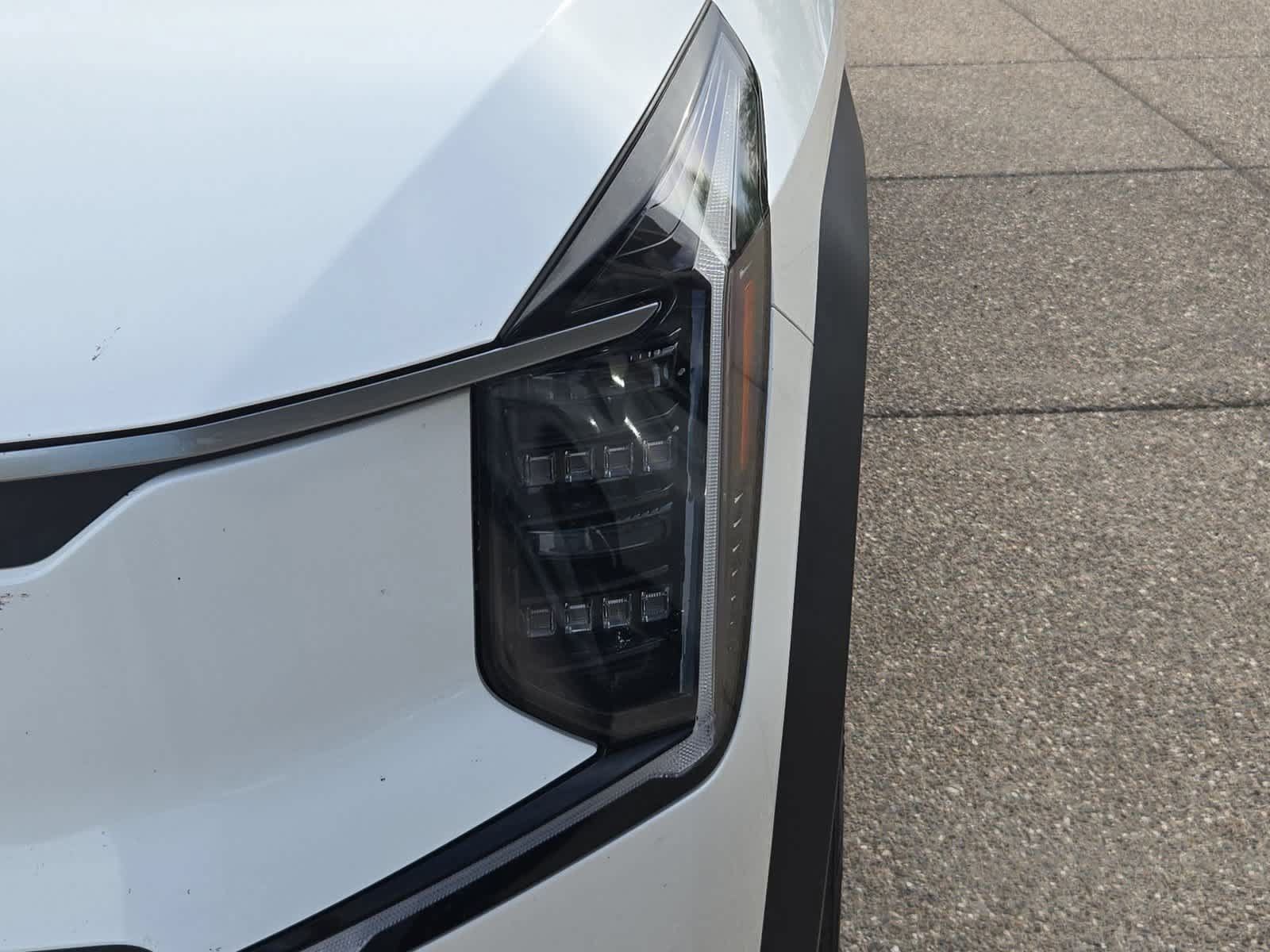 Used 2024 Kia EV9 Light Long Range RWD image 11