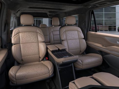 New 2025 Lincoln Navigator L Black Label image 11