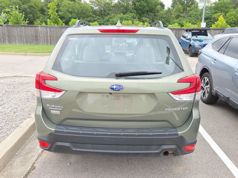 Used 2021 Subaru Forester AWD/4WD image 7