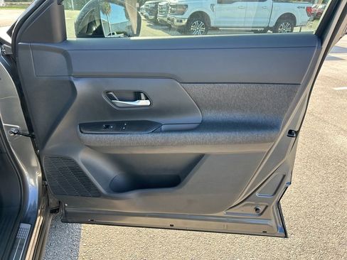 New 2026 Nissan Kicks SV w/ Charging Package FWD image 39