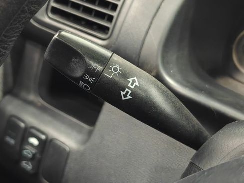 Used 2004 Honda CR-V EX image 9