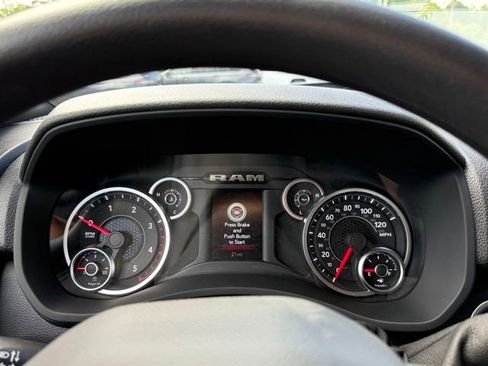 New 2026 RAM 2500 Tradesman AWD/4WD image 17