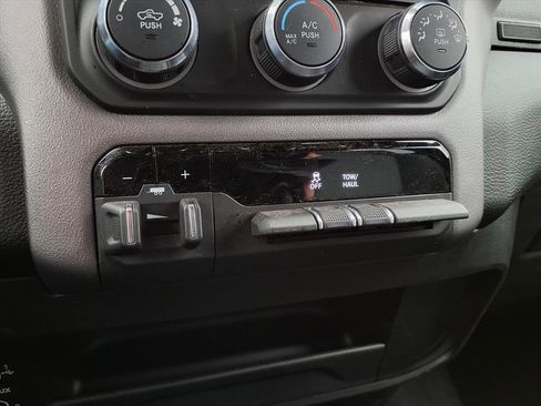 Used 2024 RAM 2500 Big Horn w/ Bed Utility Group image 12