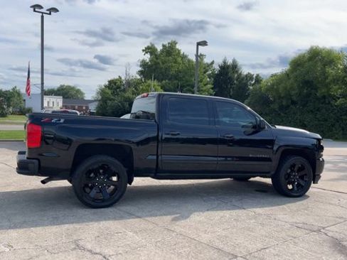 Used 2018 Chevrolet Silverado 1500 LT w/ All Star Edition AWD/4WD image 9