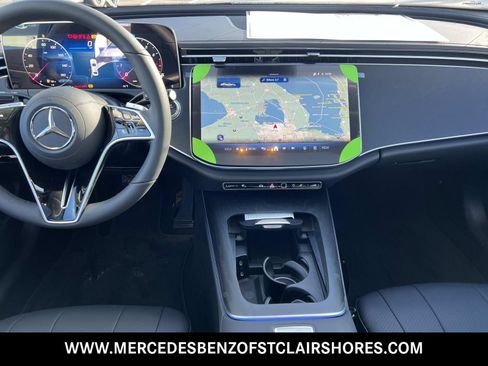 New 2026 Mercedes-Benz E 350 4MATIC Sedan image 14