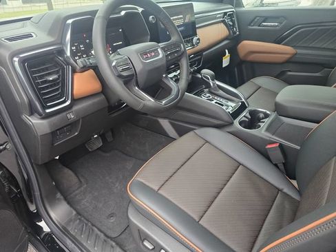 New 2026 GMC Canyon AT4 w/ Technology Plus Package AWD/4WD image 18
