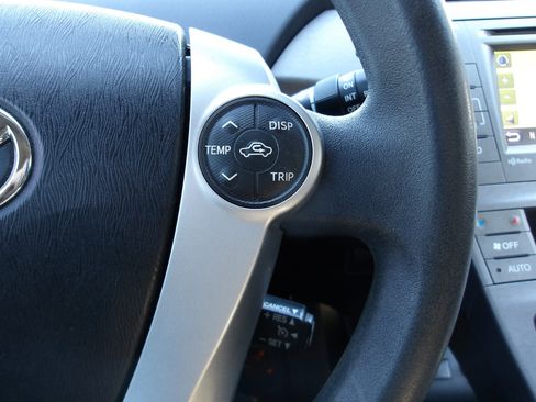 Used 2015 Toyota Prius Persona Series image 17