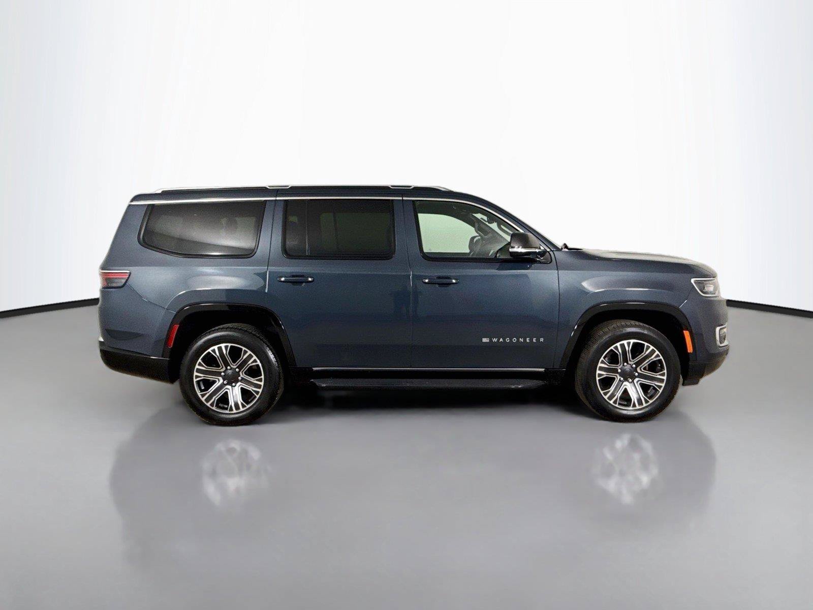 Used 2024 Jeep Wagoneer Series II AWD/4WD image 17