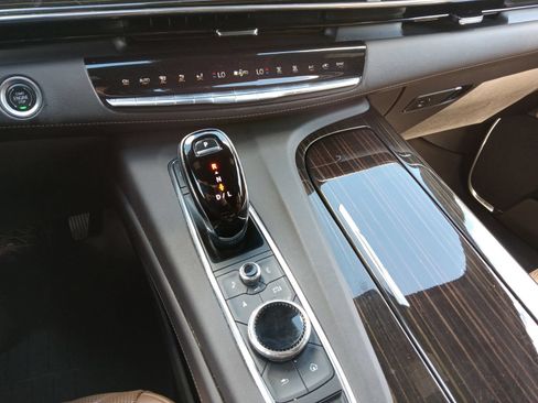 Used 2023 Cadillac Escalade ESV Premium Luxury AWD/4WD image 16