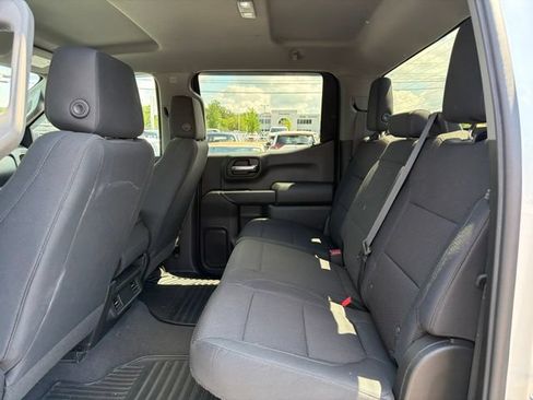 Used 2020 Chevrolet Silverado 1500 Custom Trail Boss w/ Custom Convenience Package AWD/4WD image 9