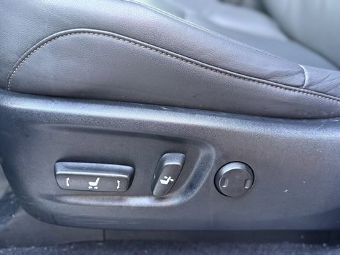 Used 2018 Lexus GX 460 image 25