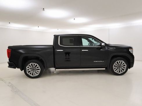 Used 2023 GMC Sierra 1500 Denali Ultimate image 2