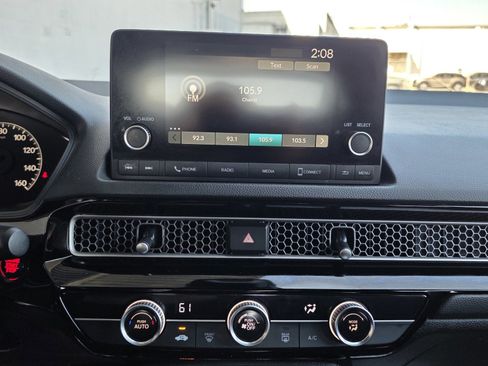 Used 2023 Honda Civic Sport image 25