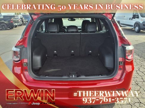 Certified 2023 Jeep Compass Limited image 10