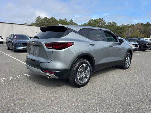 Used 2025 Chevrolet Blazer LT AWD/4WD image 8