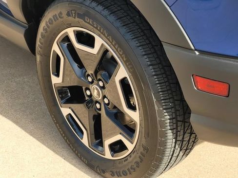 Used 2024 Ford Bronco Sport Outer Banks AWD/4WD image 7