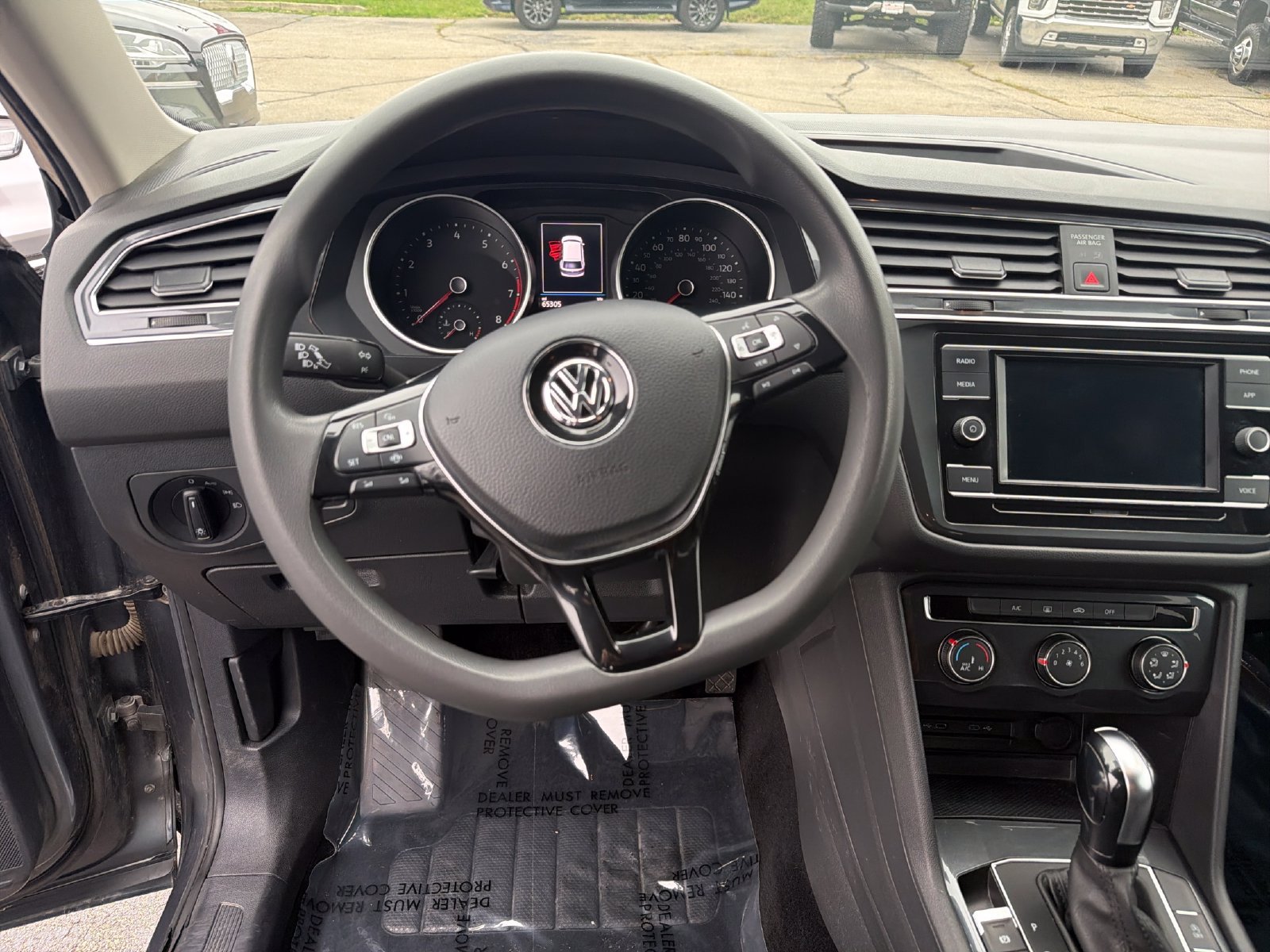 Used 2020 Volkswagen Tiguan S AWD/4WD image 15