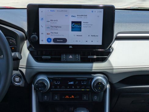 Used 2023 Toyota RAV4 XLE Premium image 17