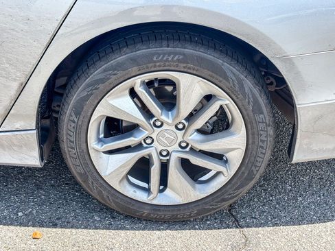 Used 2019 Honda Accord LX image 11
