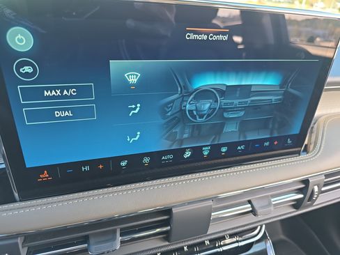 New 2026 Lincoln Corsair Premiere image 21