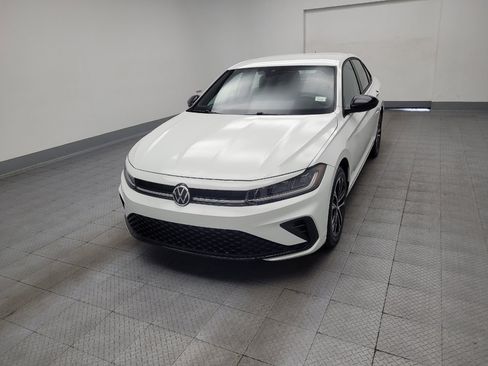 Used 2025 Volkswagen Jetta Sport FWD image 15