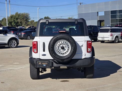 New 2025 Ford Bronco 4-Door AWD/4WD image 8