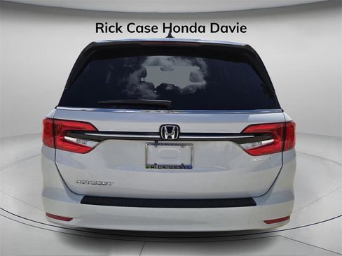 Certified 2023 Honda Odyssey EX-L image 4