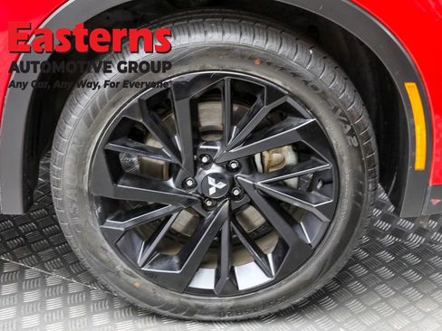 Used 2023 Mitsubishi Outlander SE image 31