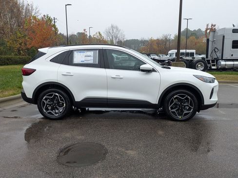 New 2026 Ford Escape Platinum w/ Premium Technology Package image 3