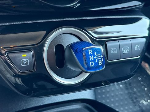 Used 2022 Toyota Prius Prime LE FWD image 26