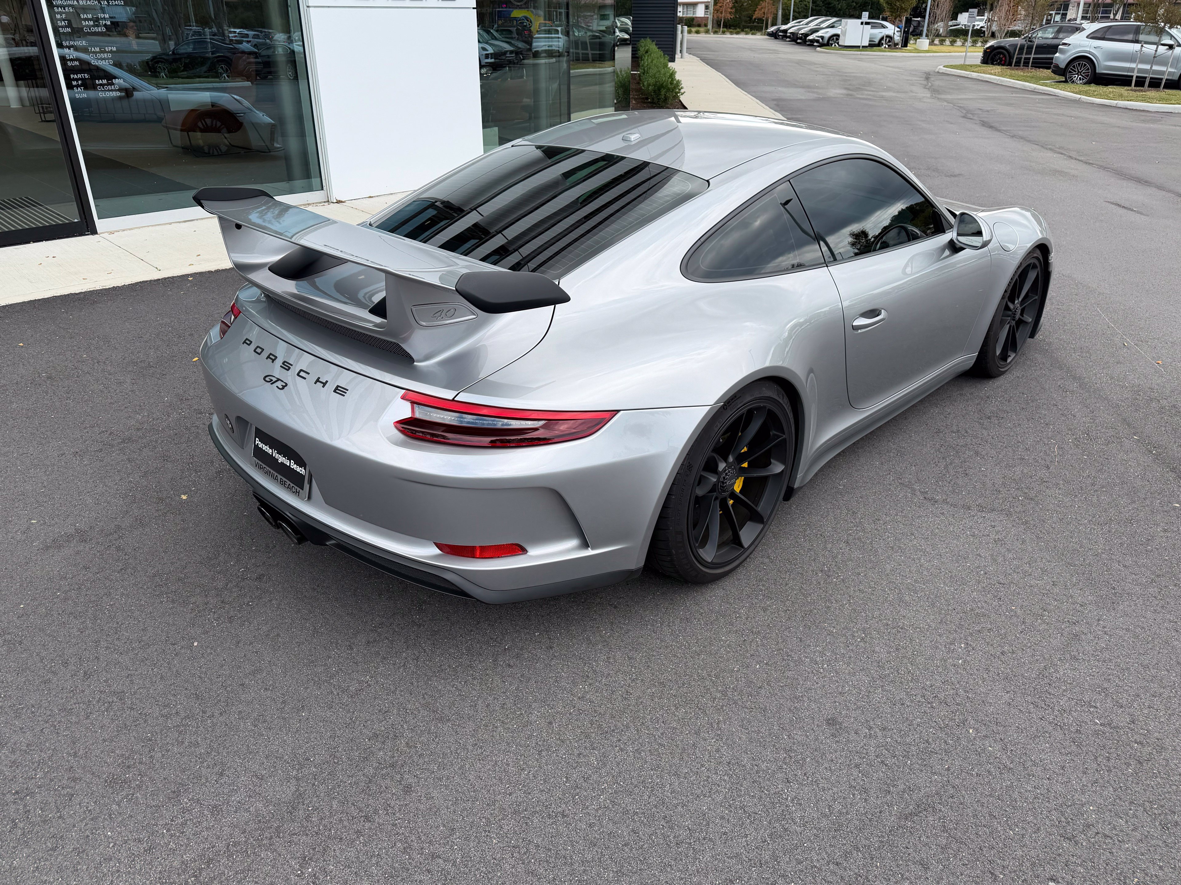 Used 2018 Porsche 911 GT3 RWD image 4