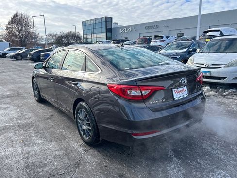 Used 2017 Hyundai Sonata SE image 6