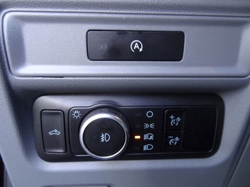 Certified 2025 Ford F150 XLT w/ Equipment Group 301A Standard image 15