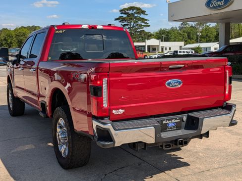 Used 2023 Ford F350 Lariat w/ Lariat Ultimate Package AWD/4WD image 8