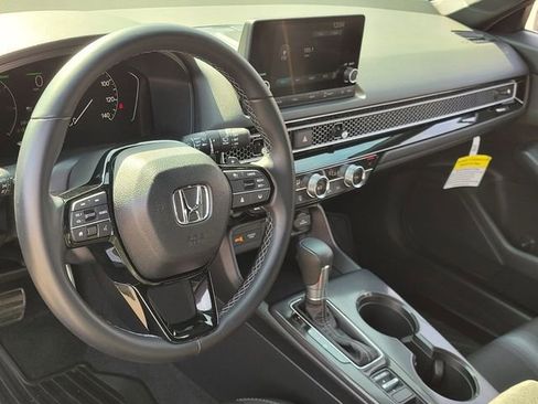 Certified 2025 Honda Civic Sport image 11
