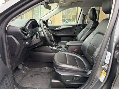 Used 2022 Ford Escape SEL image 10