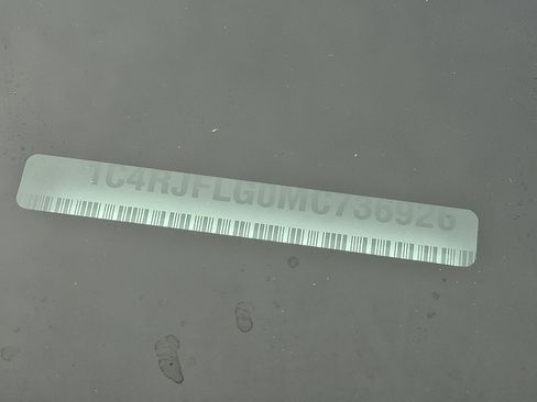 Certified 2021 Jeep Grand Cherokee Trailhawk w/ Trailhawk Luxury Group image 32