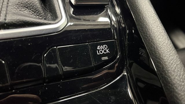 Used 2025 Jeep Compass Latitude w/ Altitude Special Edition AWD/4WD image 29