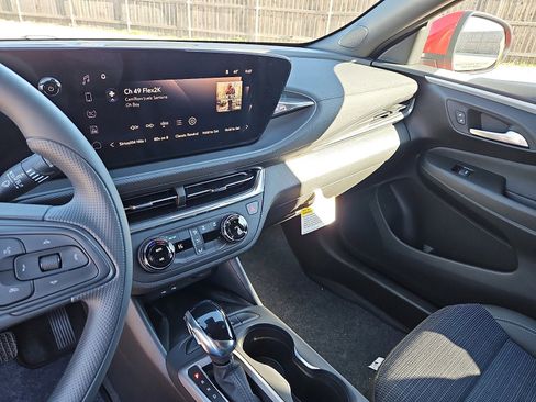 New 2026 Buick Envista Preferred w/ Convenience II Package image 18