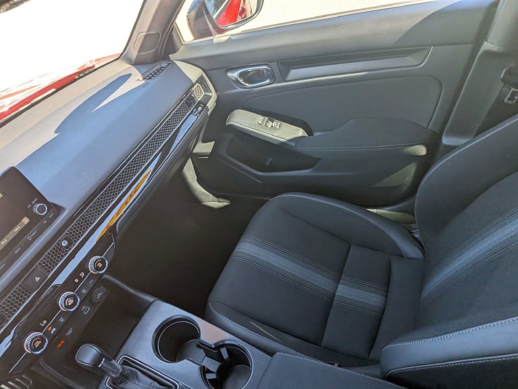 Used 2023 Honda Civic Sport image 15