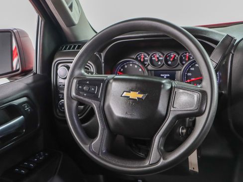 Used 2020 Chevrolet Silverado 1500 Custom w/ Custom Value Package image 13