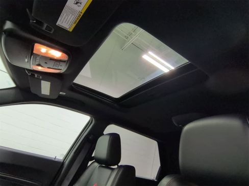 Certified 2024 Dodge Durango GT image 20