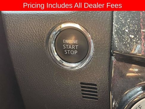 Used 2021 Toyota 4Runner Venture w/ Moonroof Package AWD/4WD image 30