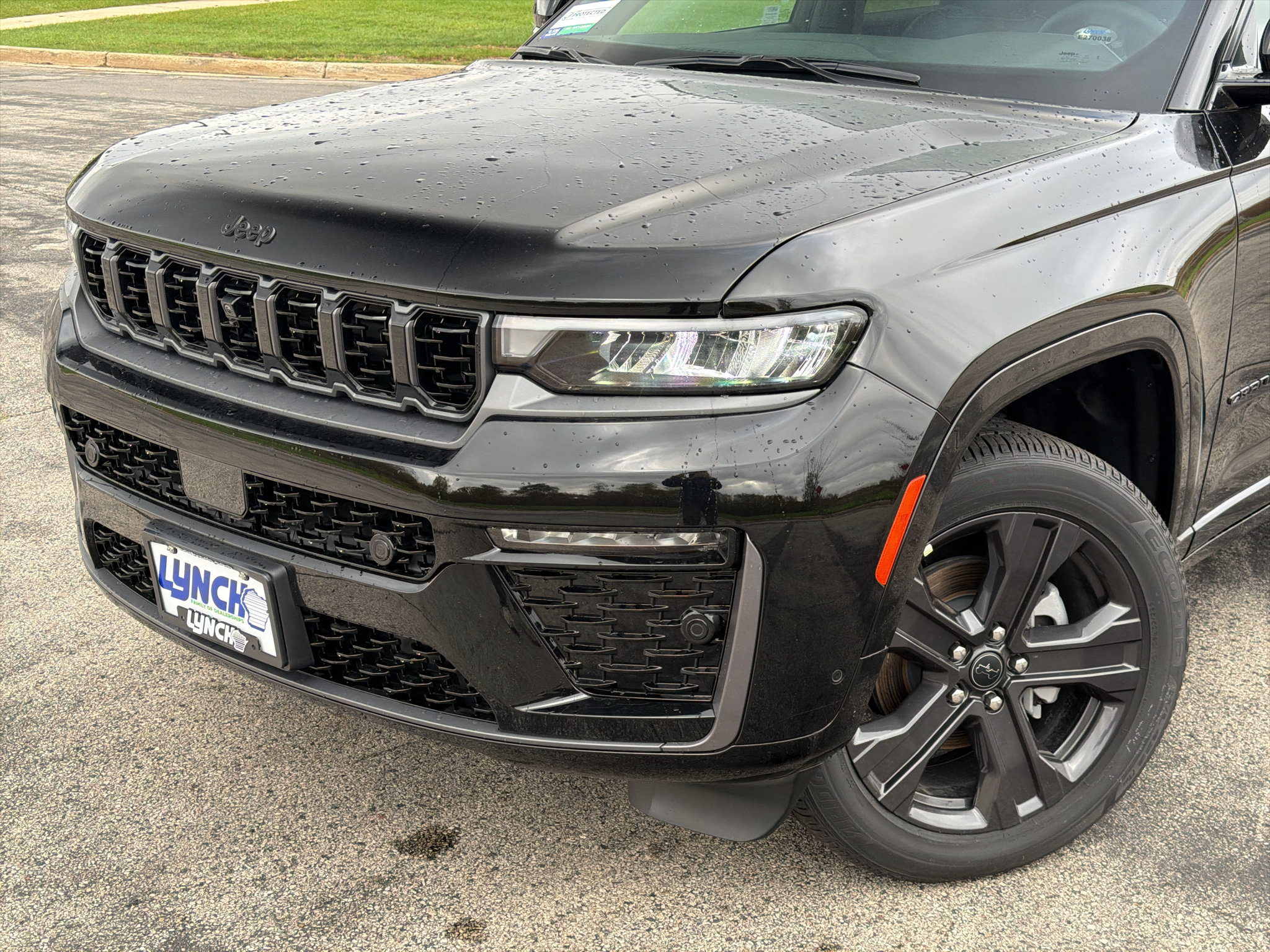 New 2027 Jeep Grand Cherokee Limited AWD/4WD image 8