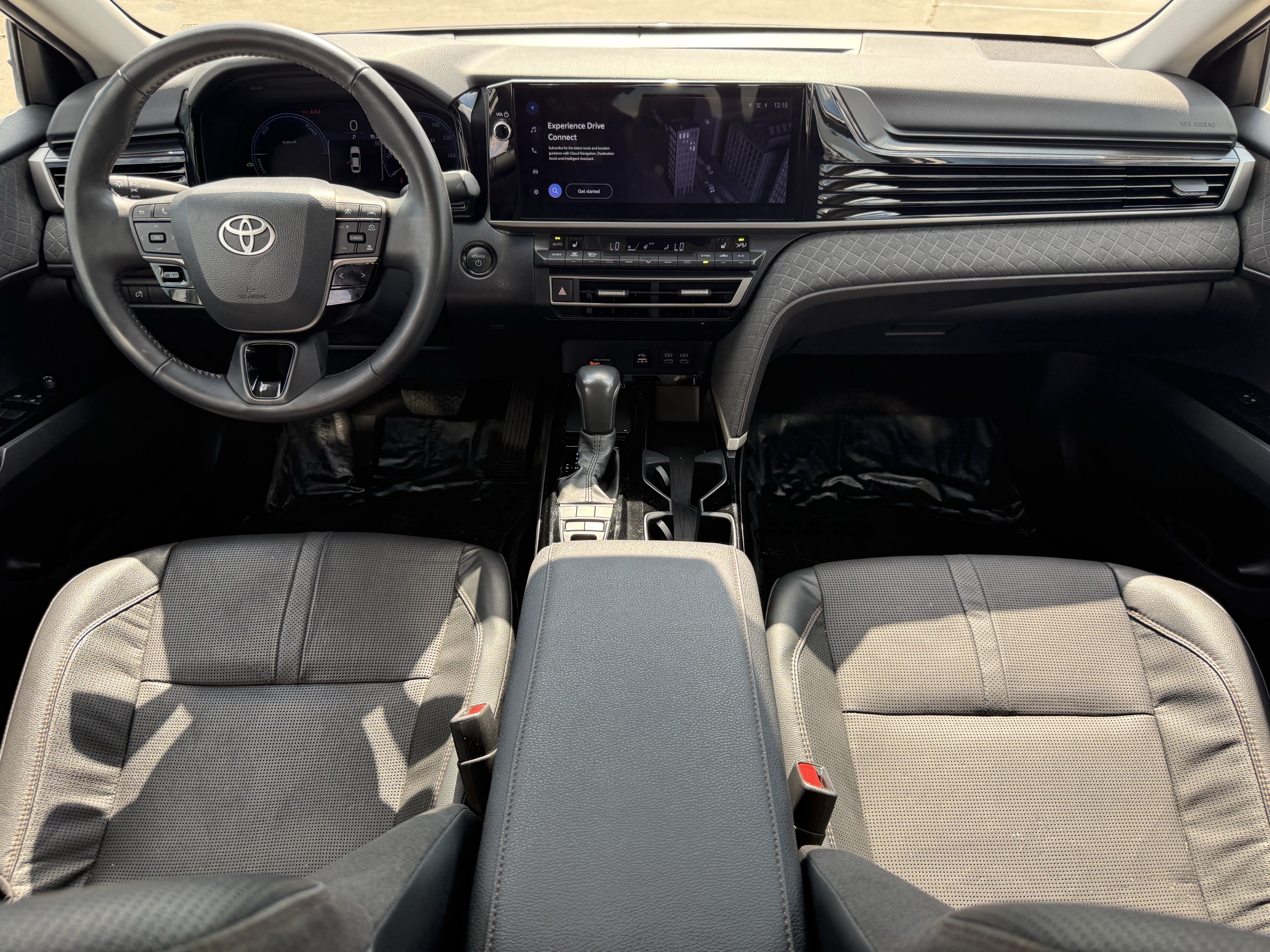 Used 2025 Toyota Camry XLE FWD image 13
