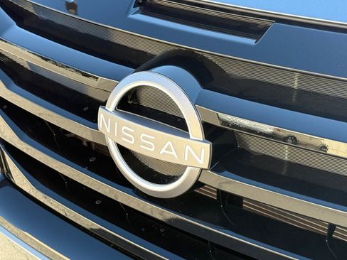 New 2025 Nissan Pathfinder SV image 12