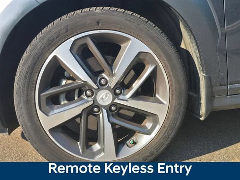 Used 2020 Hyundai Kona Limited FWD image 8