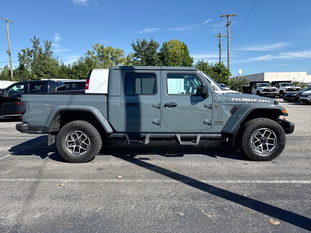 Used 2025 Jeep Gladiator Rubicon AWD/4WD image 4